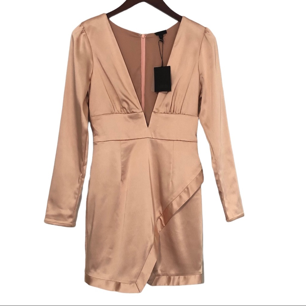 NEW NBD REVOLVE Tess Dress Satin Long Sleeve Plunge V Neck Size S